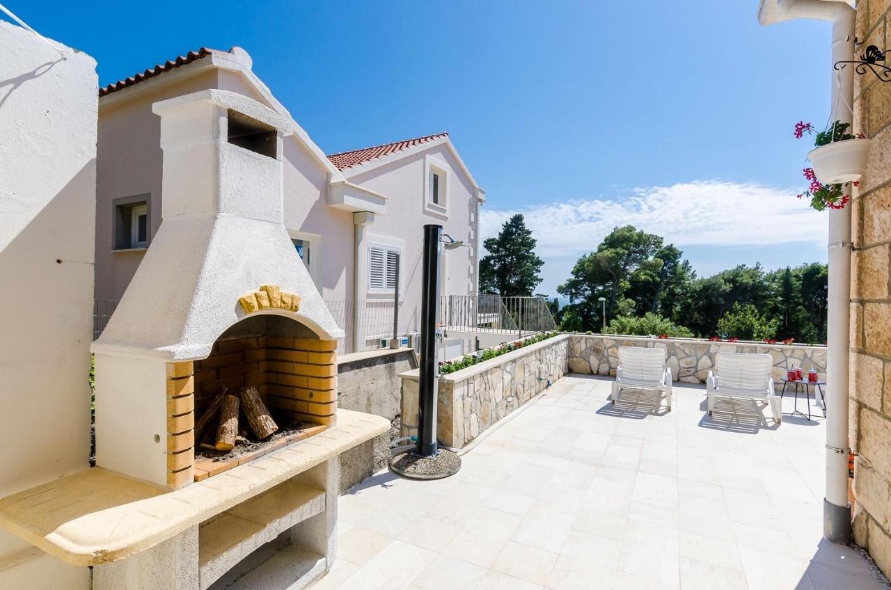 Holiday Home Lungo Mare Mlini Buitenkant foto