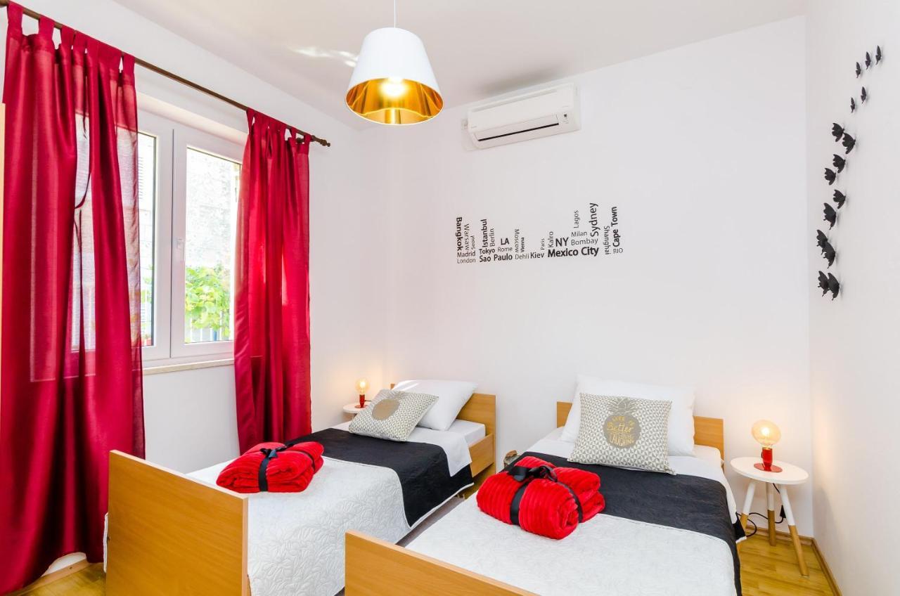 Holiday Home Lungo Mare Mlini Buitenkant foto