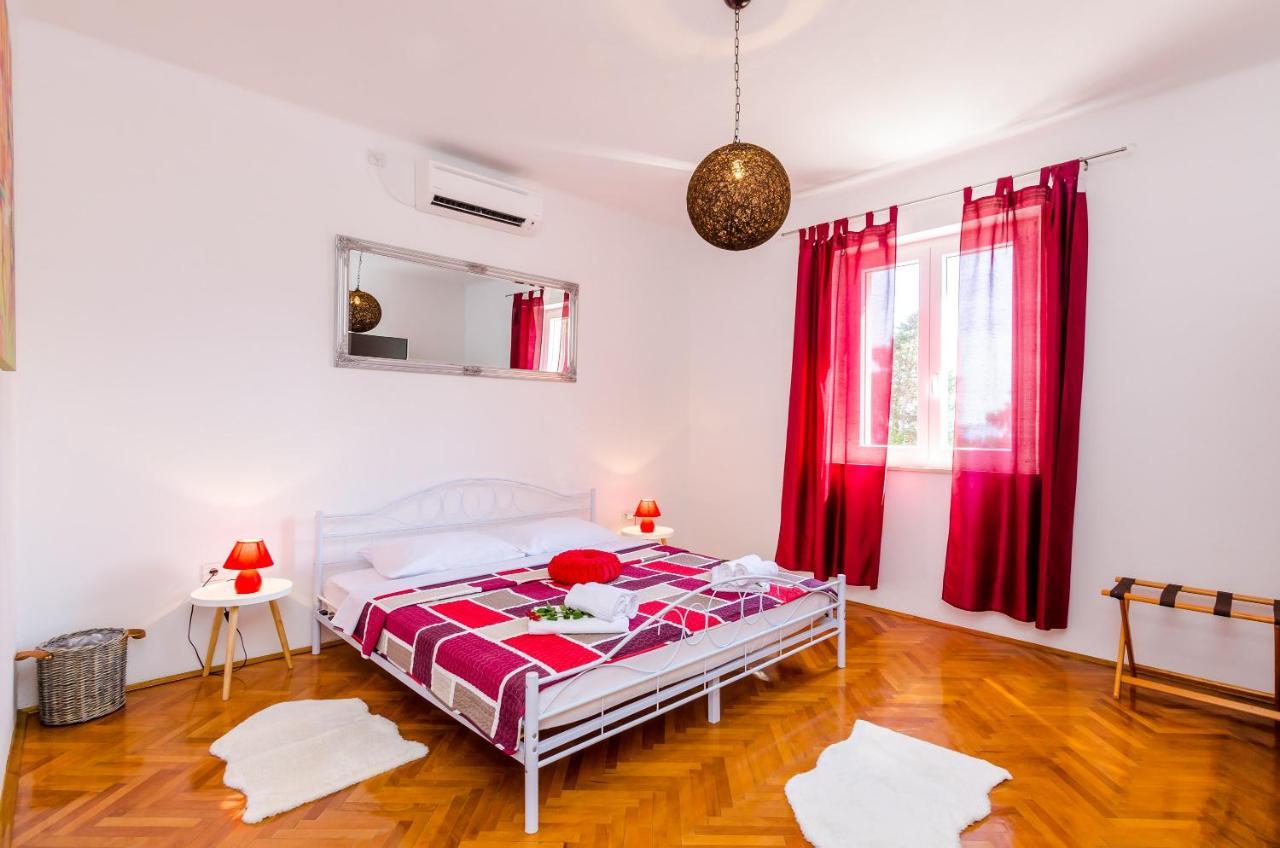 Holiday Home Lungo Mare Mlini Buitenkant foto